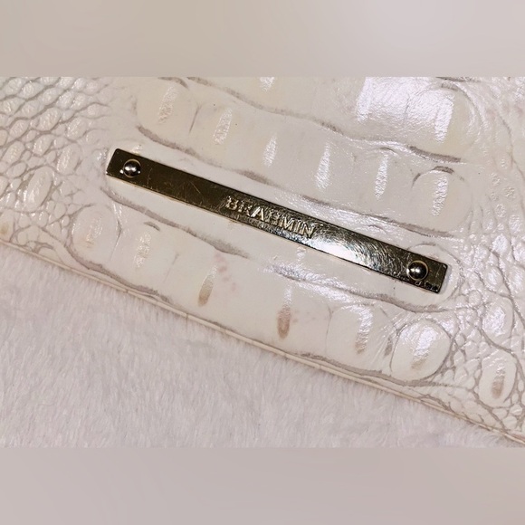 BRAHMIN Ivory Bone Crocodile Crossbody Bag - Picture 2 of 15